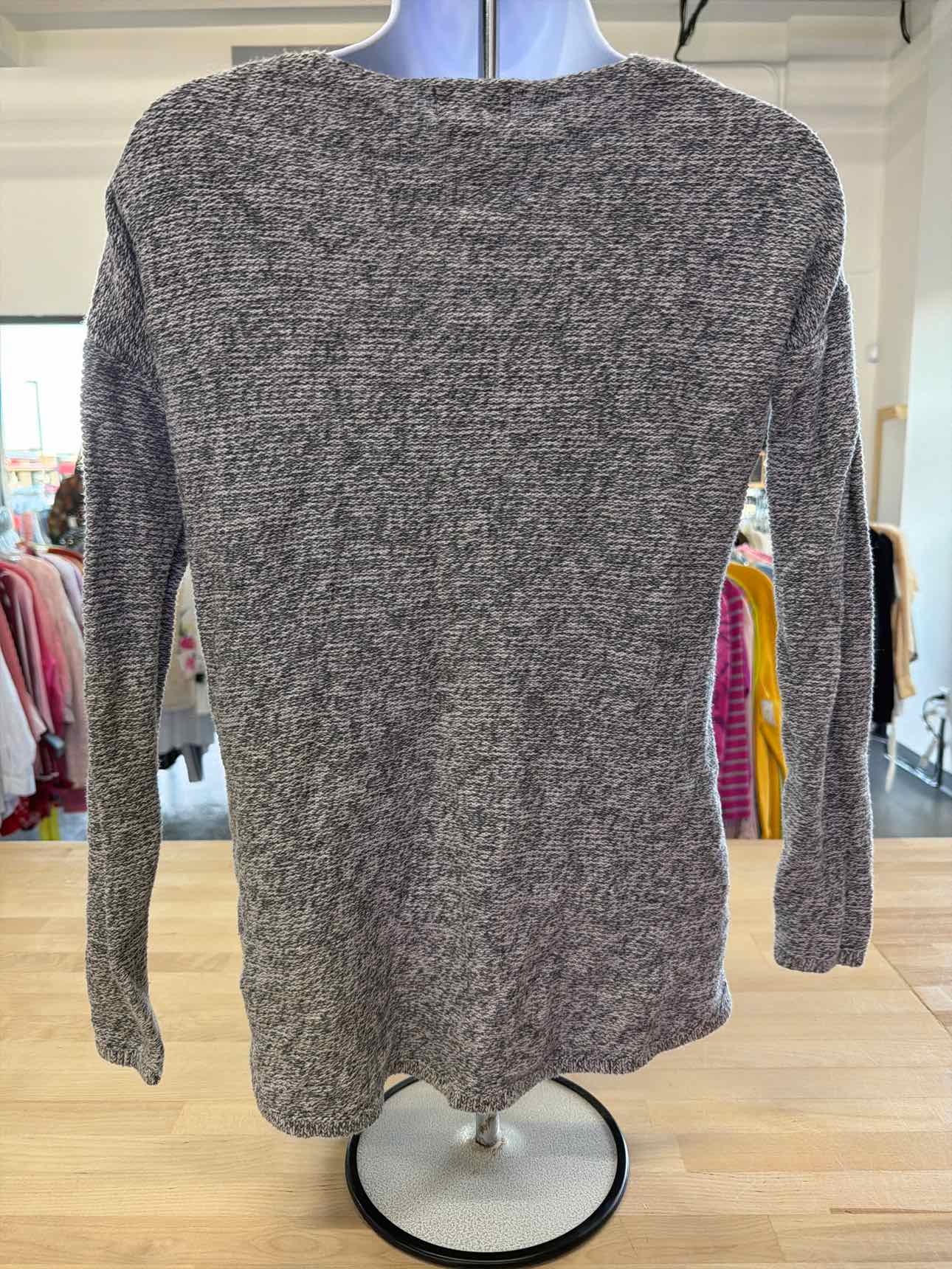 Old Navy Size XS Gray Longsleeve