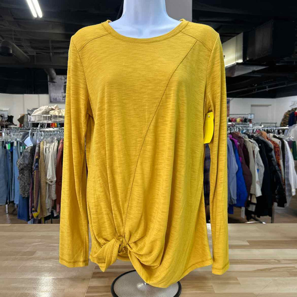 St John's Bay Size M Yellow Preloved Longsleeve