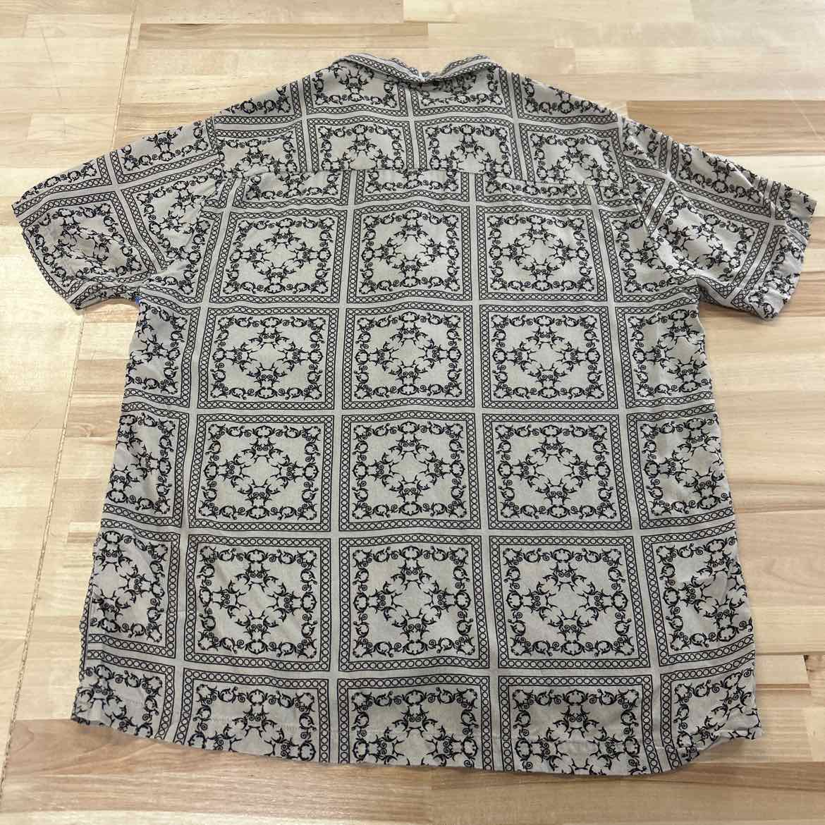 Level Ten Design Size M Beige MENS Button Down Shirt