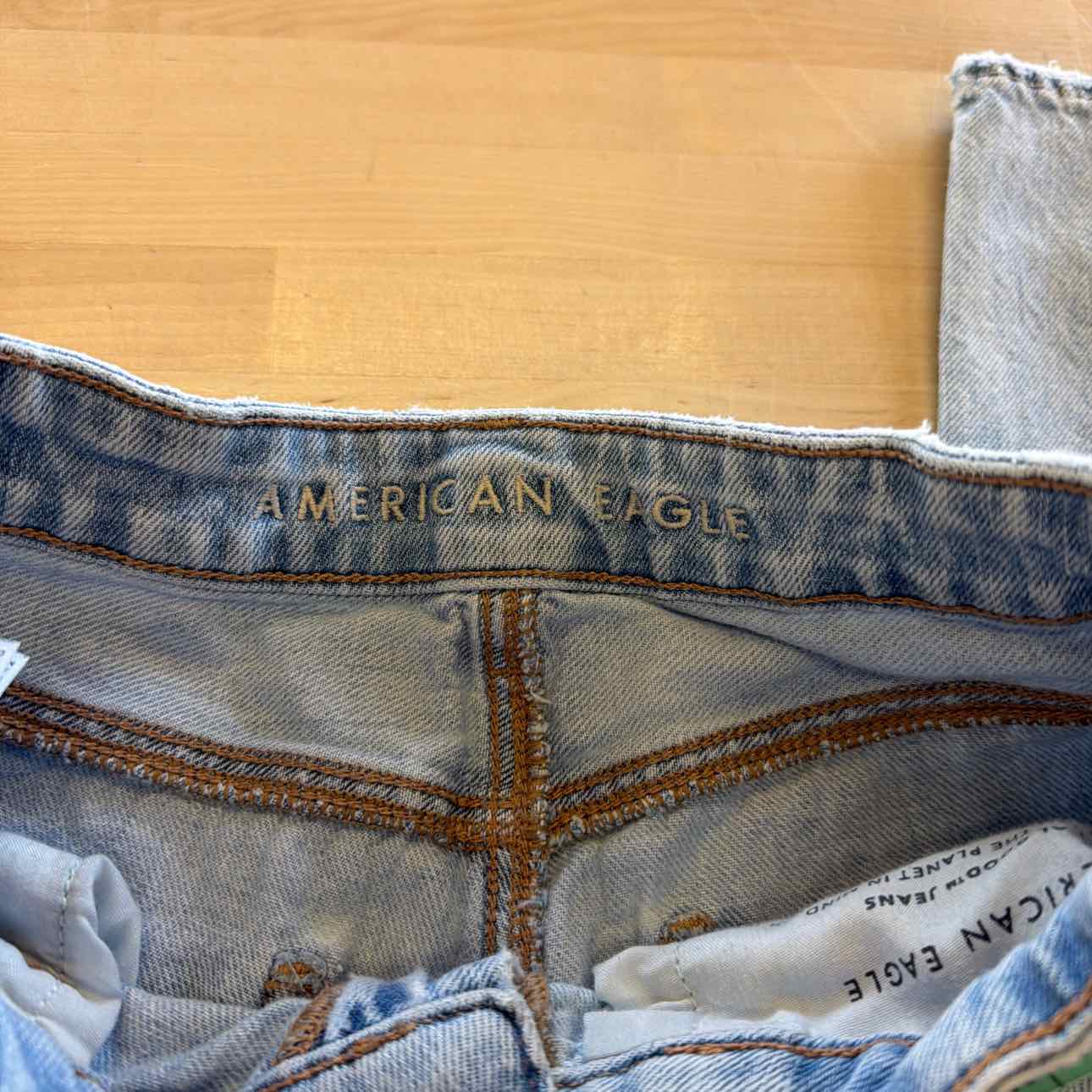 American Eagle Size 4 Blue Denim Preloved Jeans