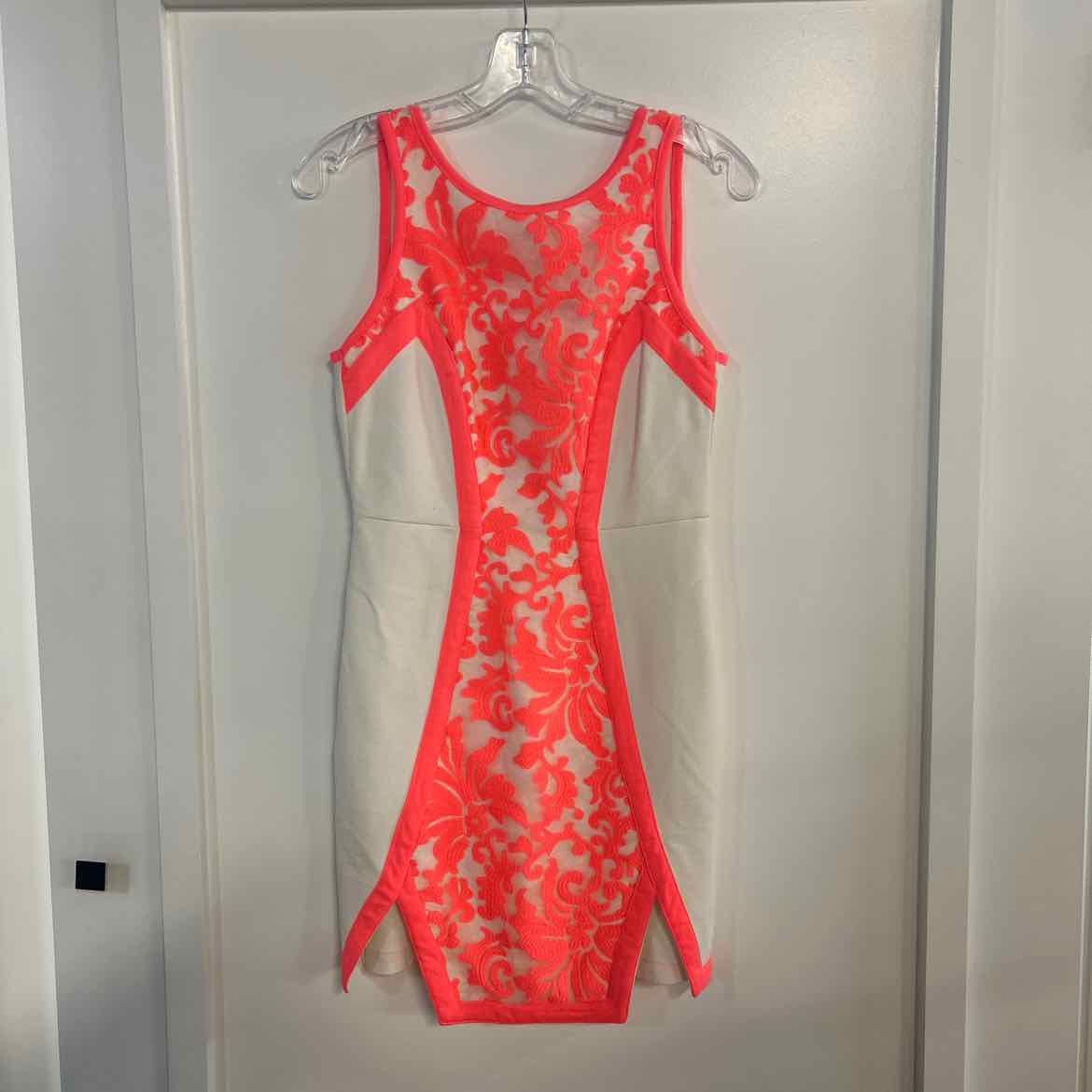 Angel Biba Size 8 White Peach Preloved Dress