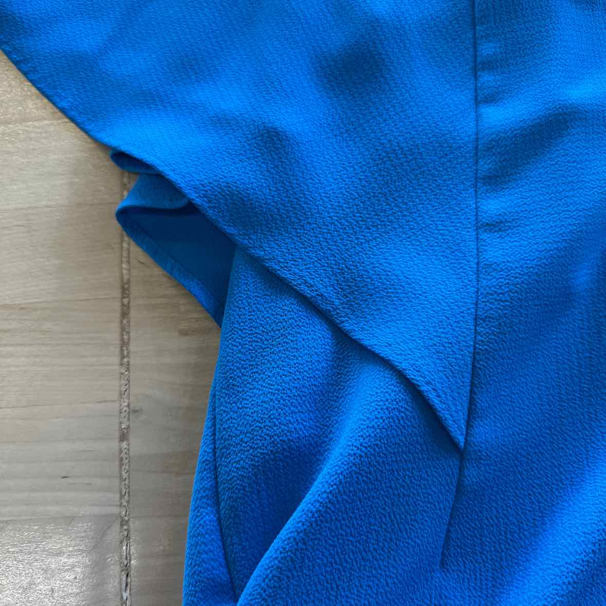 Calvin Klein Size M Blue Blouse