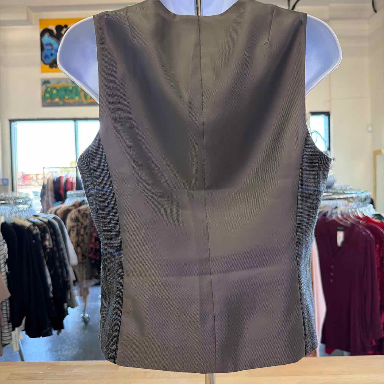 Banana Republic Size 4 Gray Preloved Vest