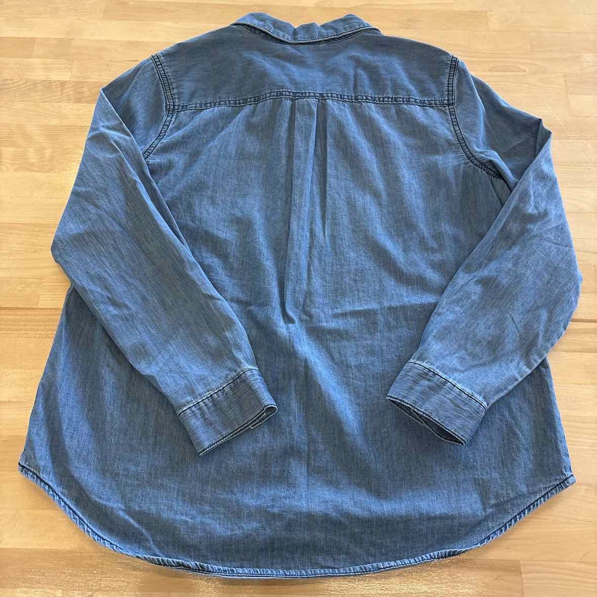 a.n.a Size L Blue Long Sleeve