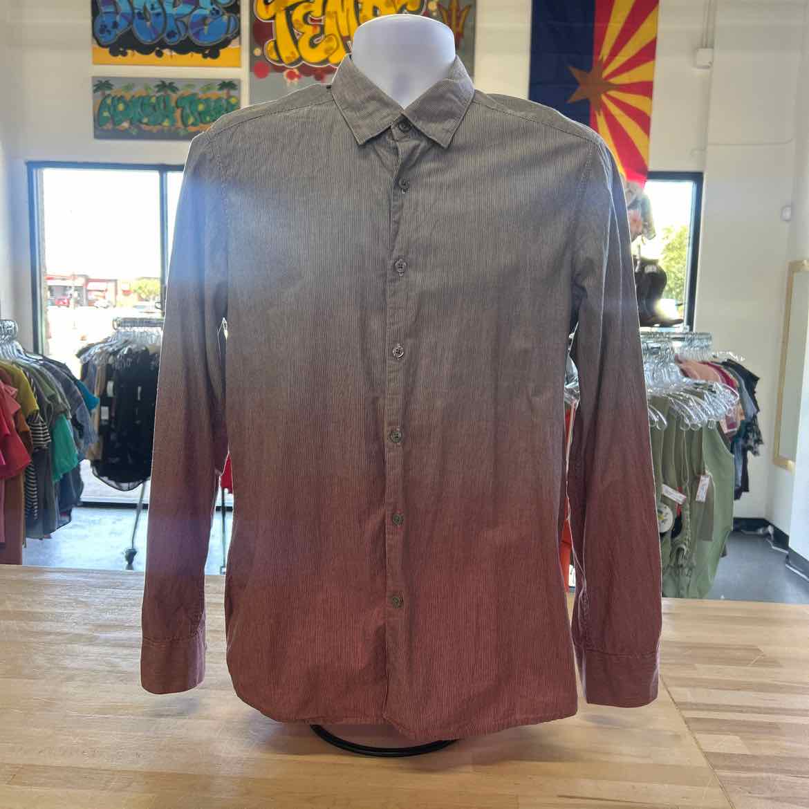 Kenneth Cole Size M Gray Preloved MENS Button Down Shirt