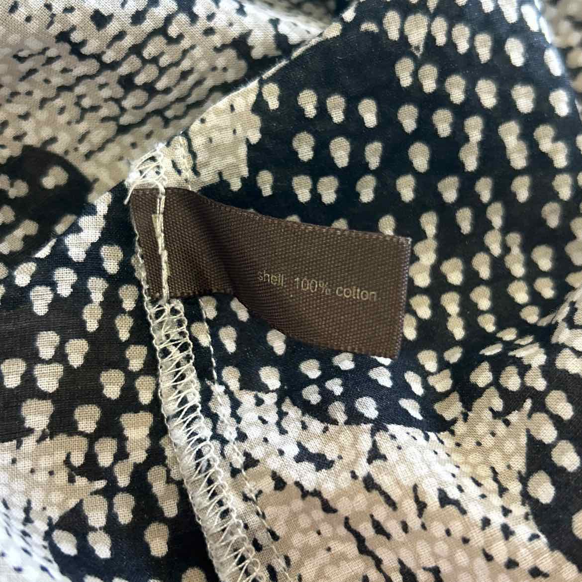 The Limited Size M Black Gray Preloved Blouse SS