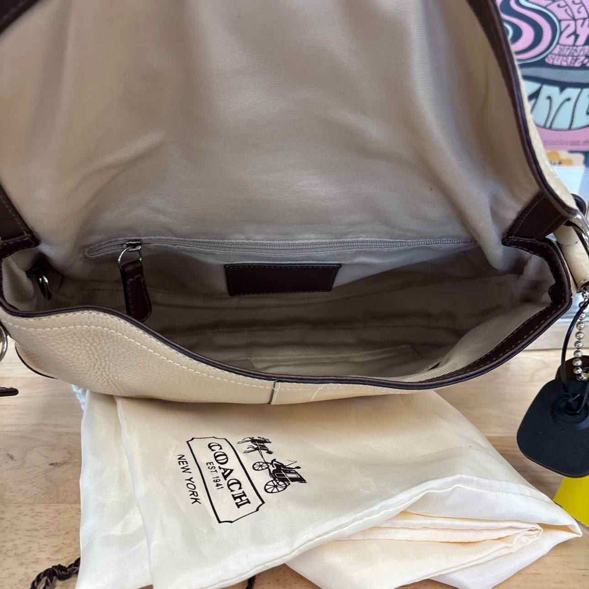 Coach Beige Pebbled Leather Preloved Handbag