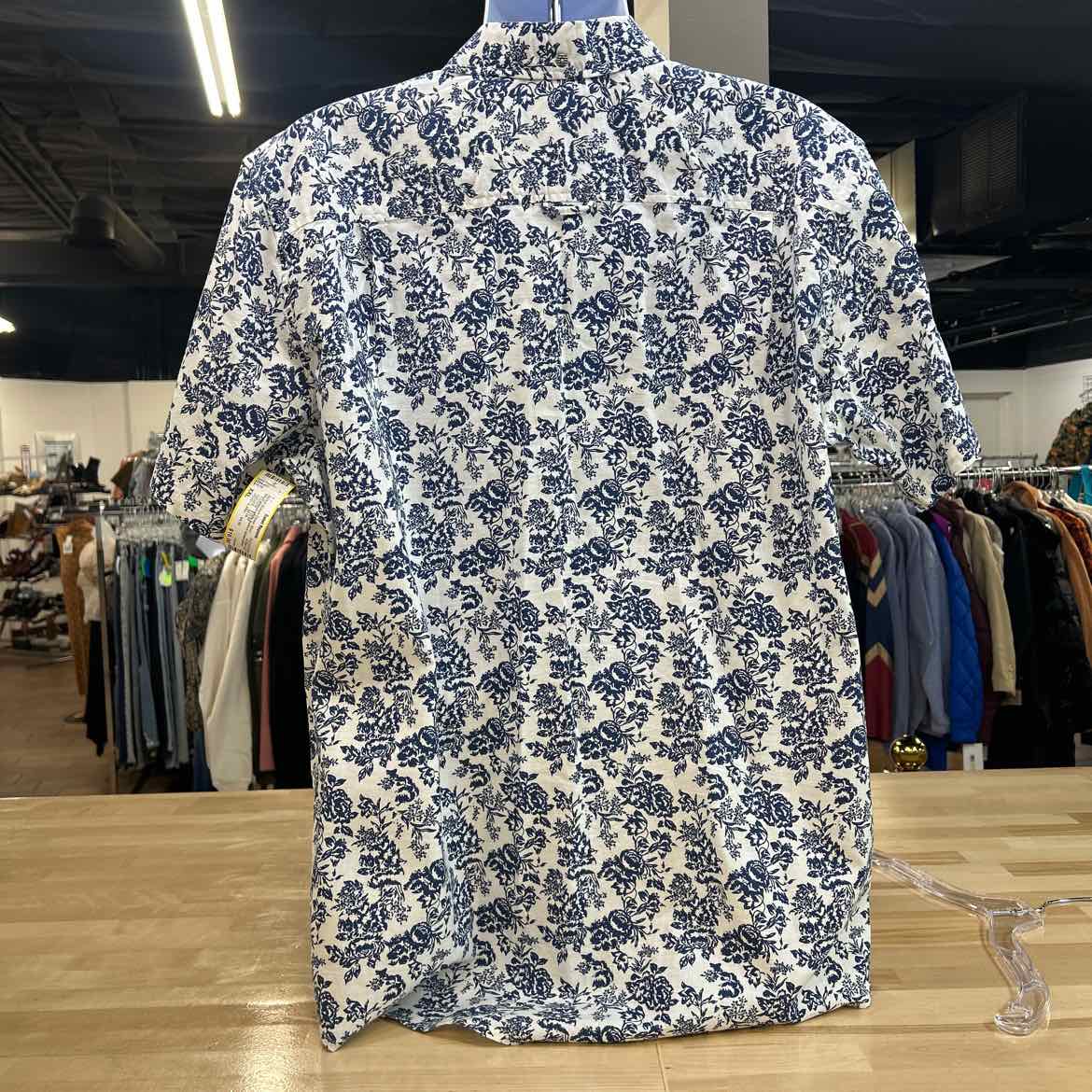 Hurley Size XXL White Preloved MENS Button Down Shirt