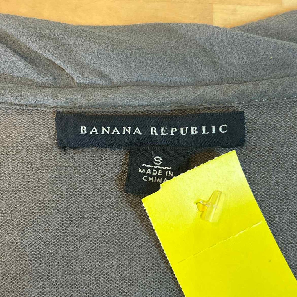Banana Republic Size S Grey Preloved Sweater