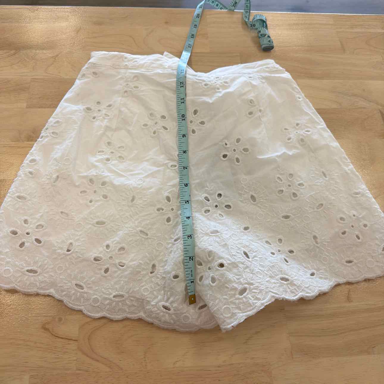 En Saison Women Size XS White New Shorts