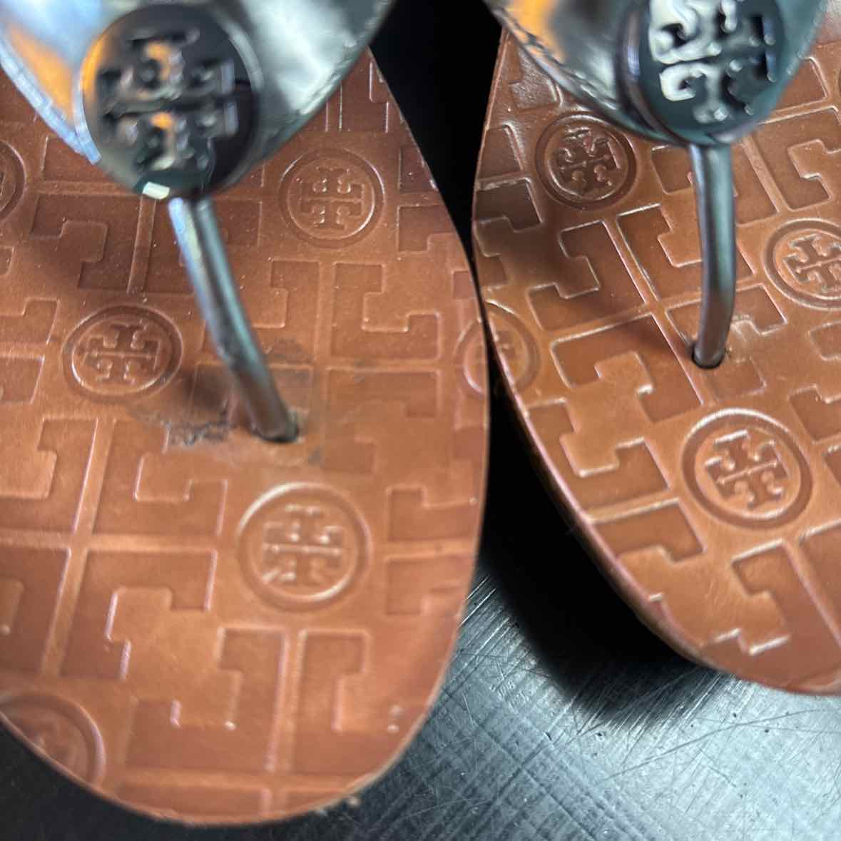Tory Burch Shoe Size 8.5 Silver Leather Platform Wedge Thong Sandals