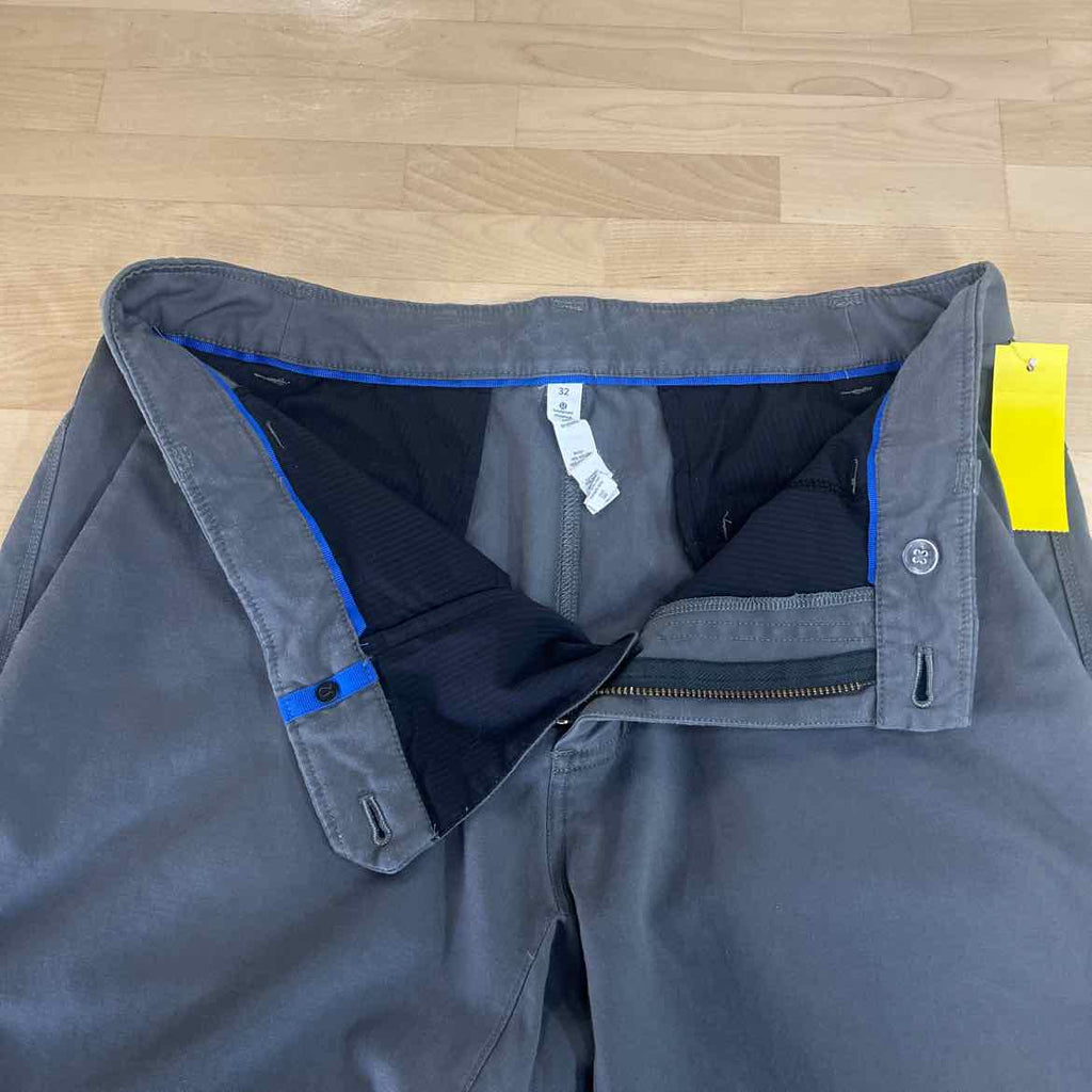 LuluLemon Men's Size 32 Gray MENS Shorts