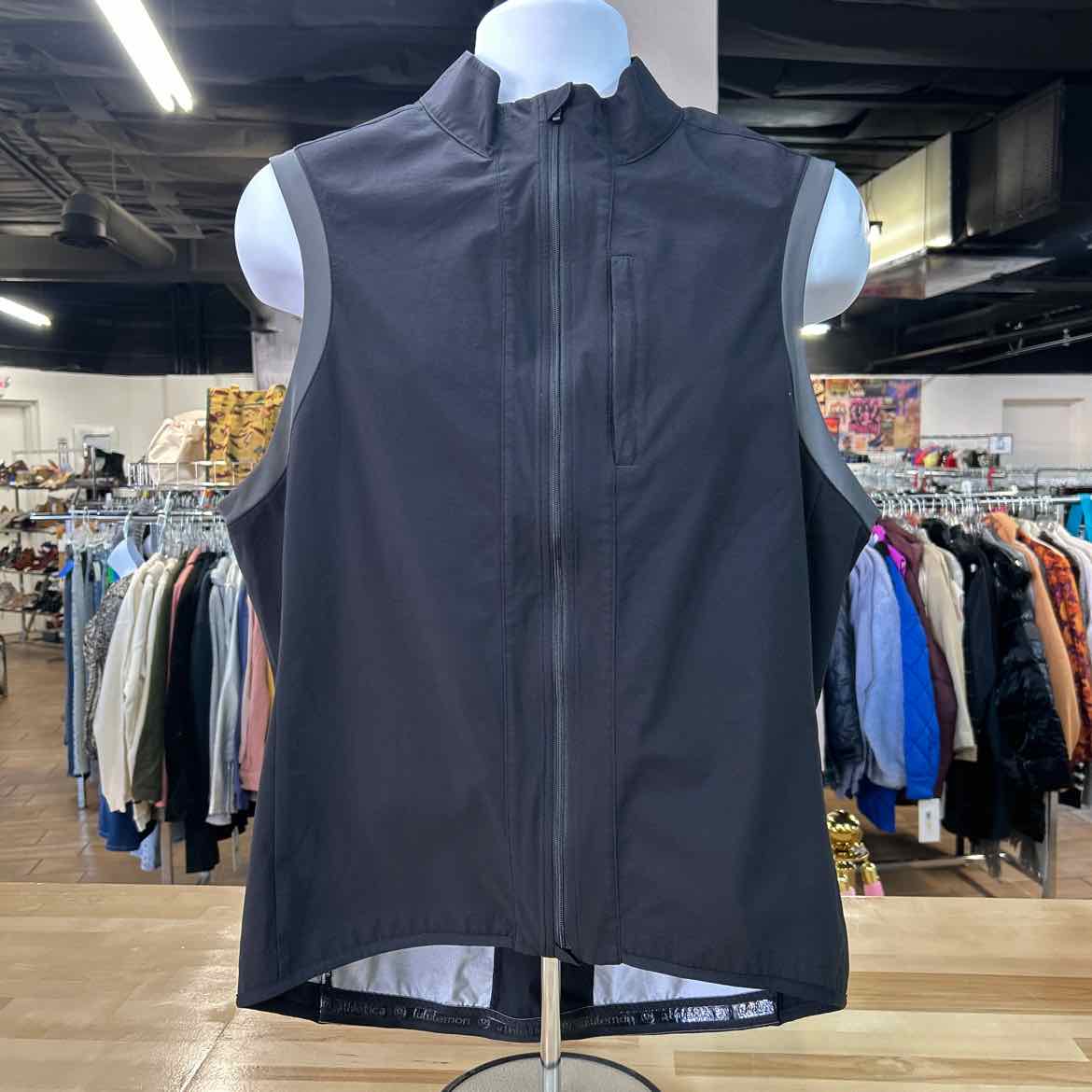 LuluLemon Size XL Black MENS Athletic Tank