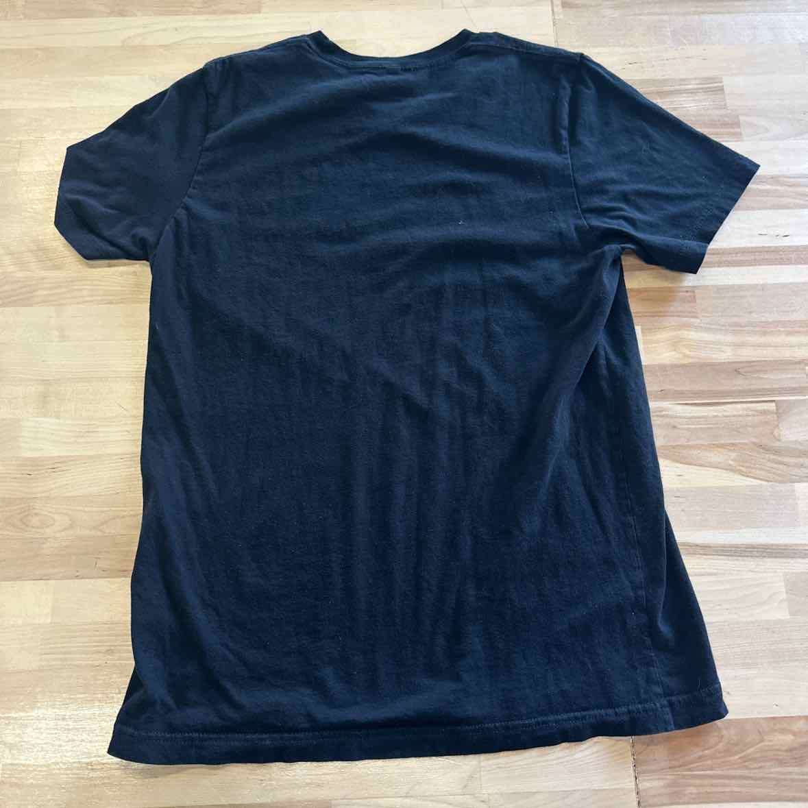 Basic Editions Size M Black T-shirt