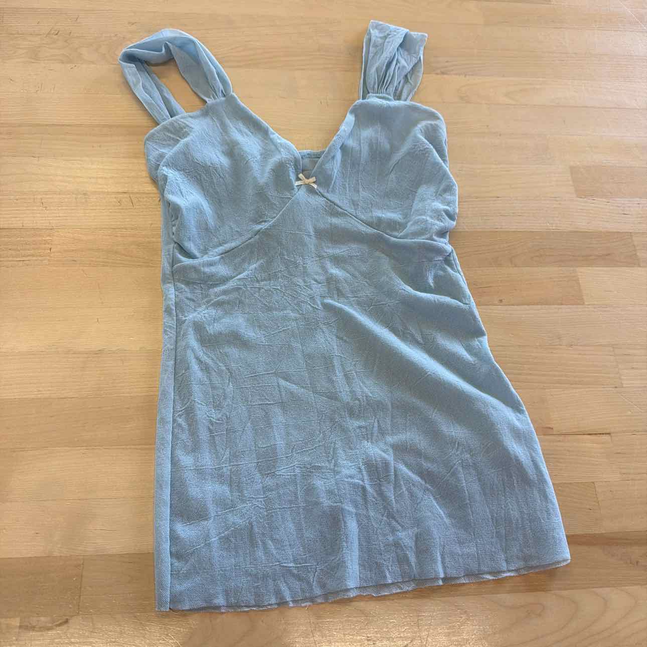 Dream in Pink Size S Blue Mesh Preloved Tank