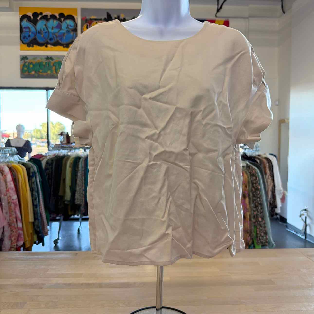 BR Size M Khaki Preloved Short Sleeve Blouse