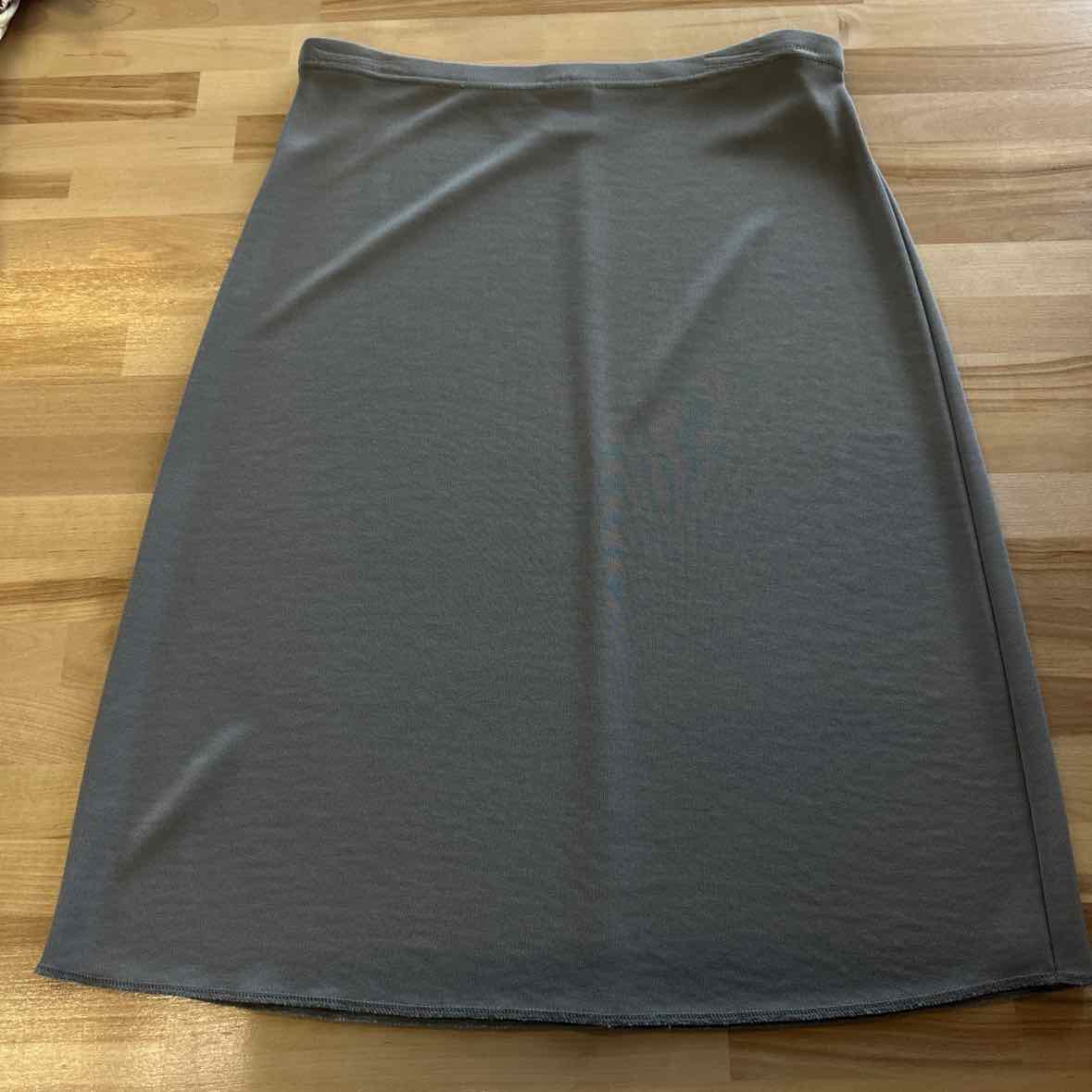 Old Navy Size M Gray Skirt
