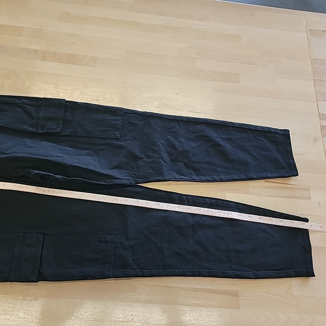 tinceltown Size L Black Pull-on Skinny Cargo Pants  NWT