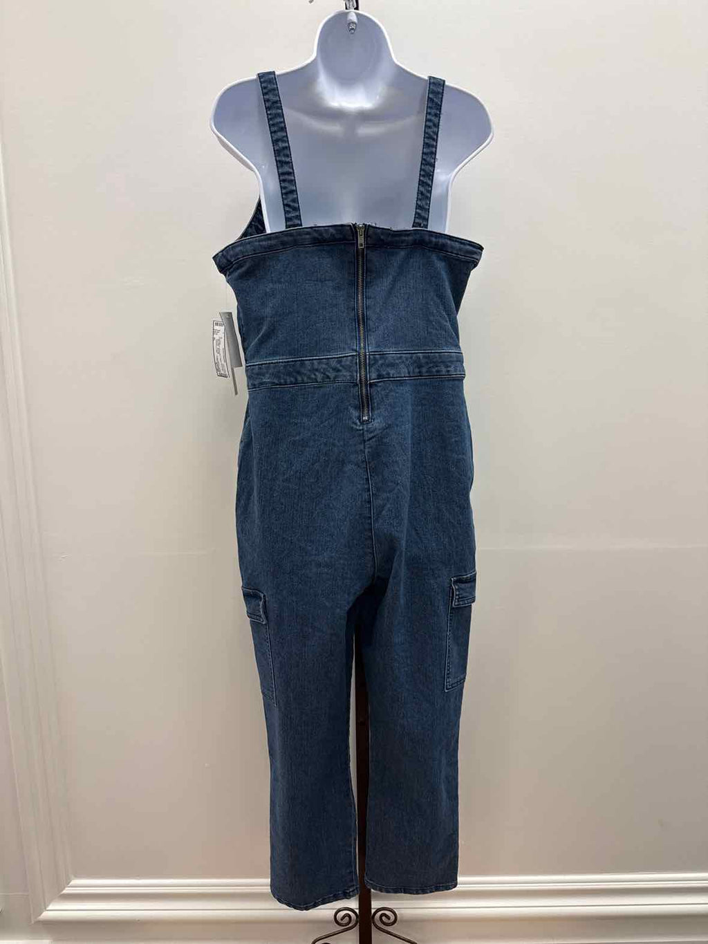 TINSELTOWN Size XL Juniors' Belted Denim Jumpsuit with Ruffle - Dark Wash