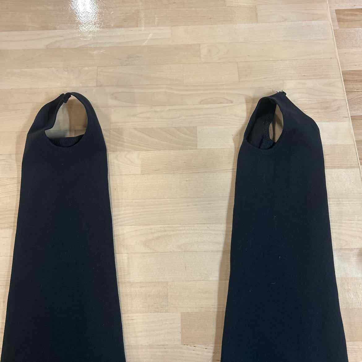 Aqua Size S Black Stirrup Pants NWT
