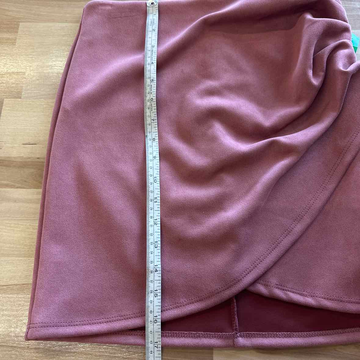 Windsor Size M Blush Skirt