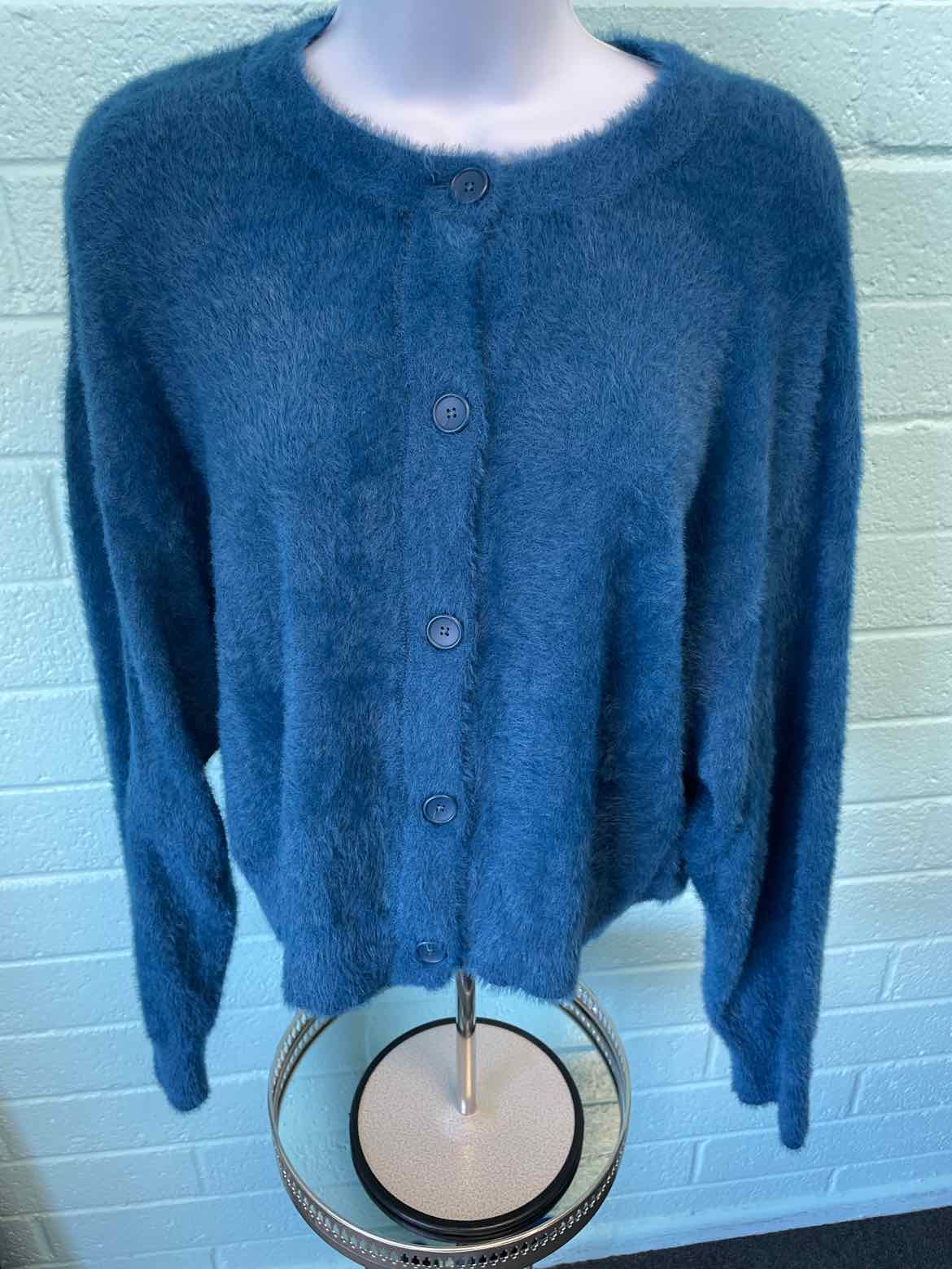 Levi's Size XL Cat Fuzzy Drop-Shoulder Cropped Cardigan - Gibralter Sea