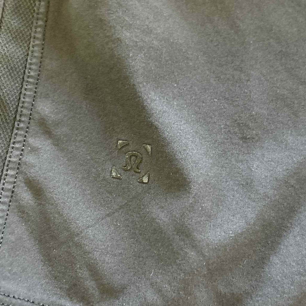 LuluLemon Size M Black MENS Athletic Shorts