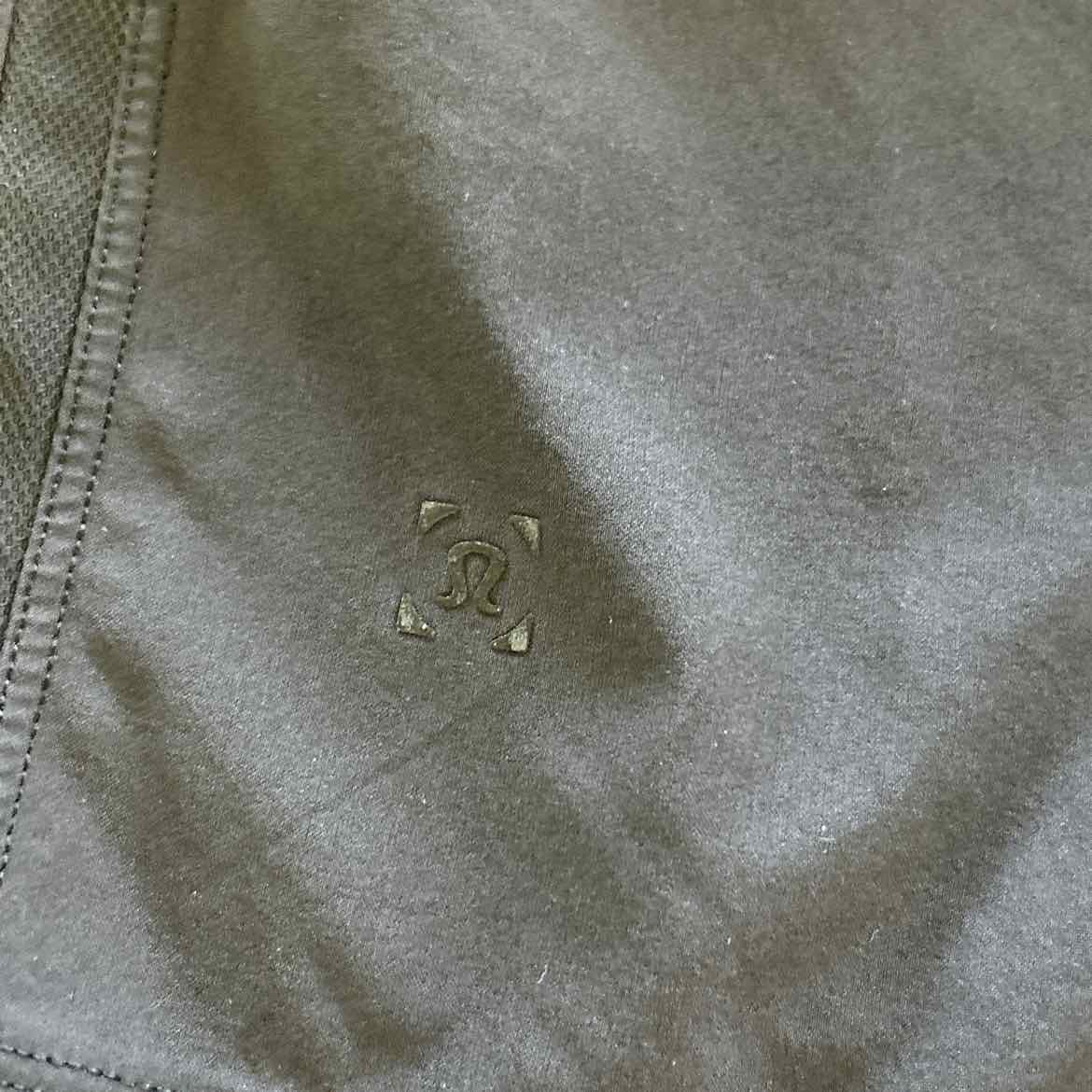 LuluLemon Size M Black MENS Athletic Shorts