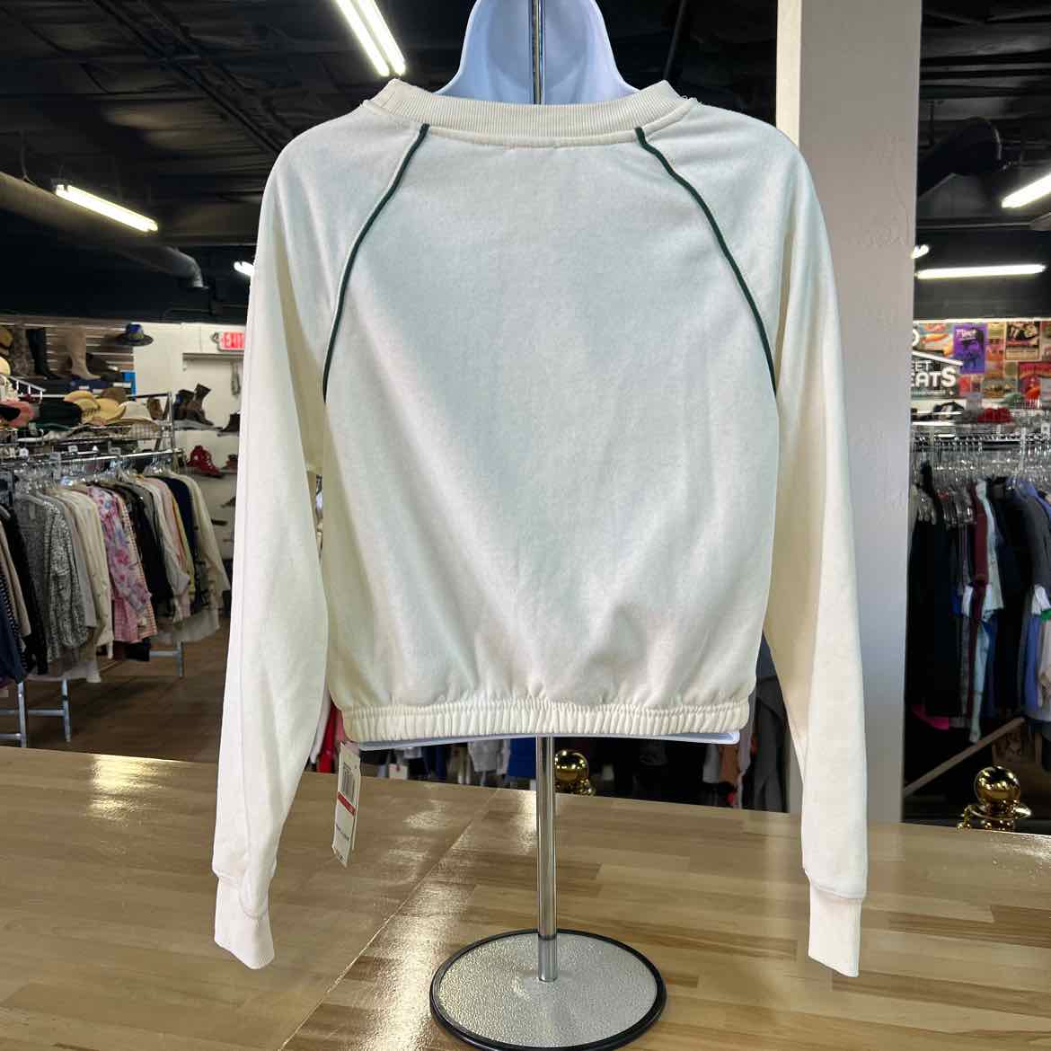hippie rose Size XS White Green Preloved Sweater