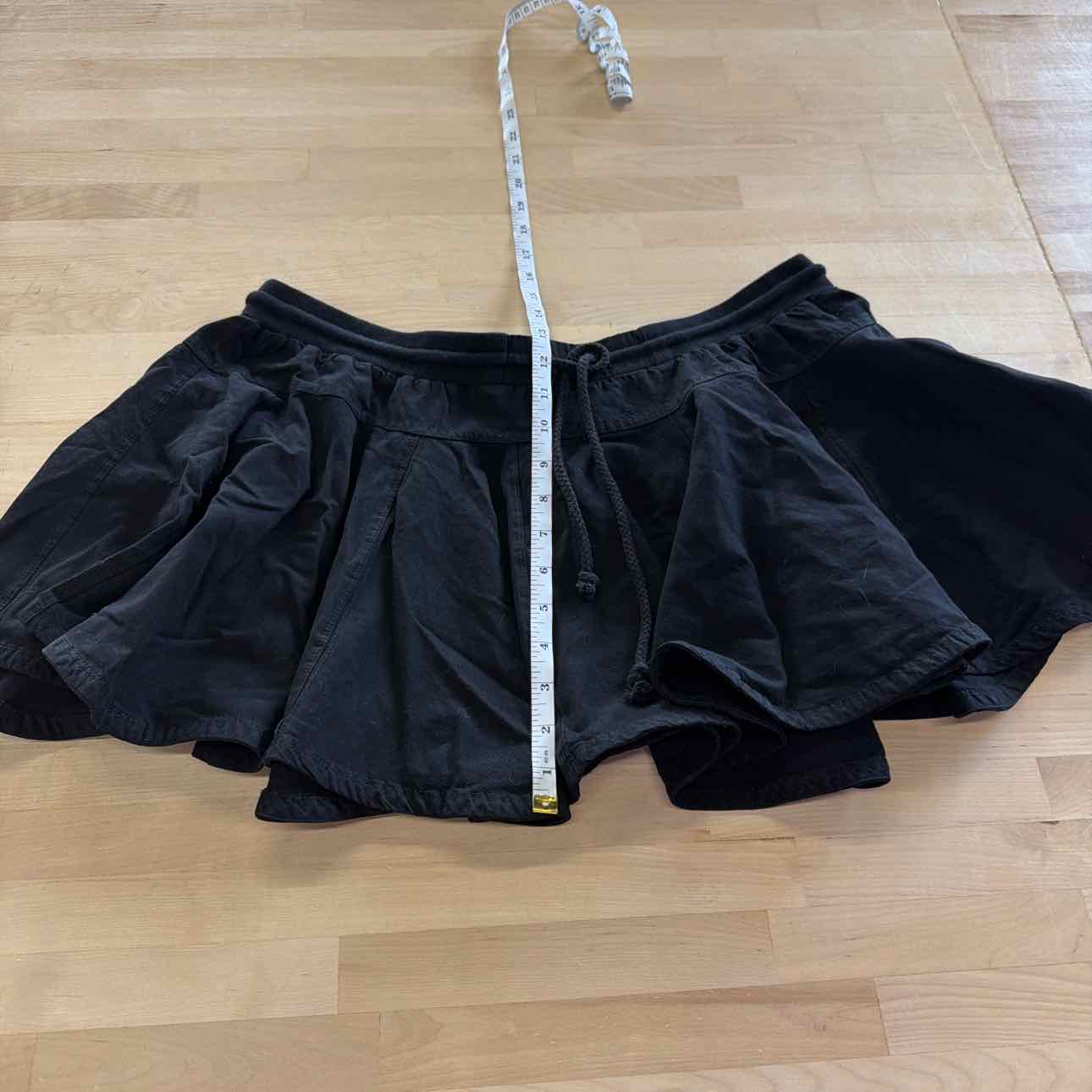 Anthropologie Size L Black New Skirt