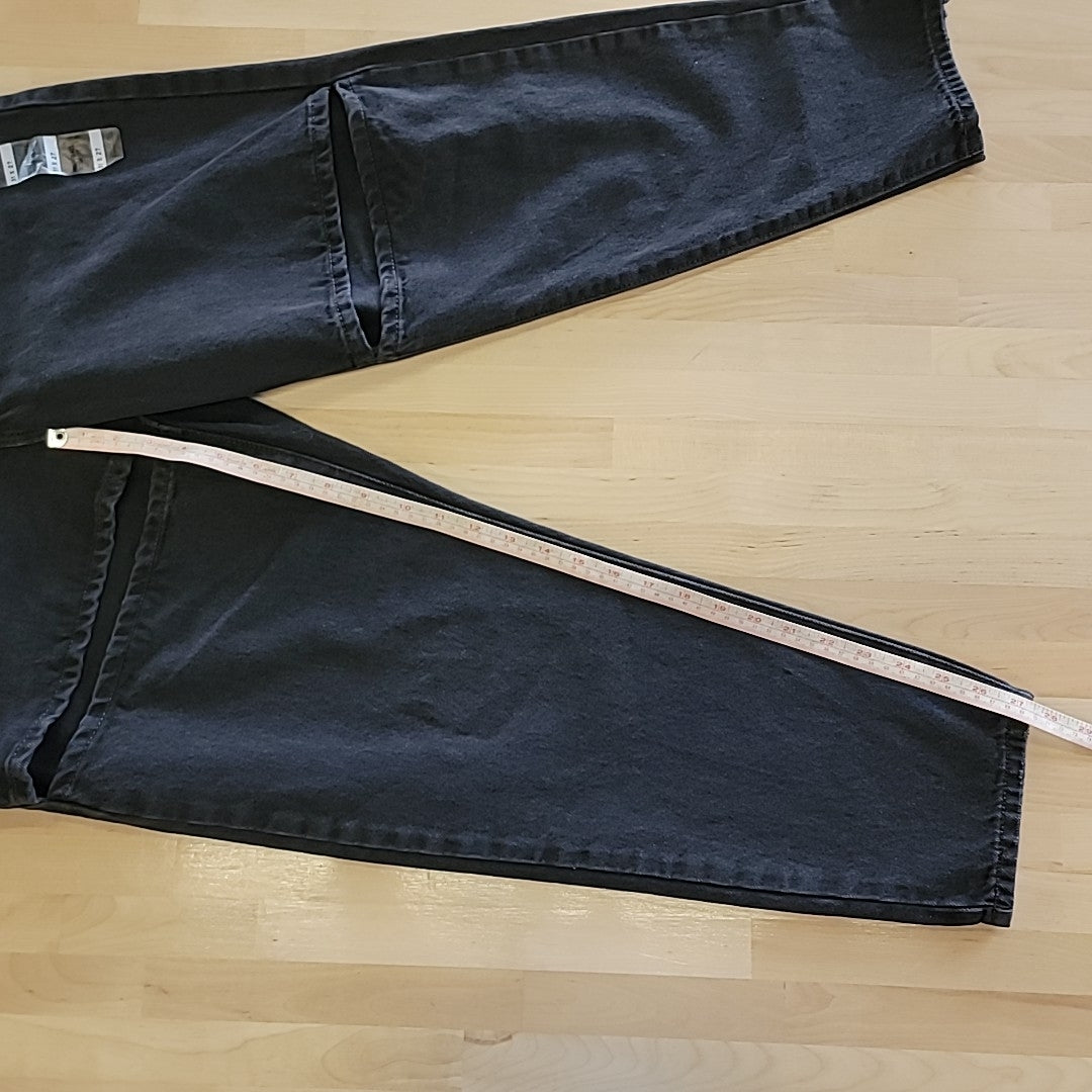 Levi Size 31 Black Jeans