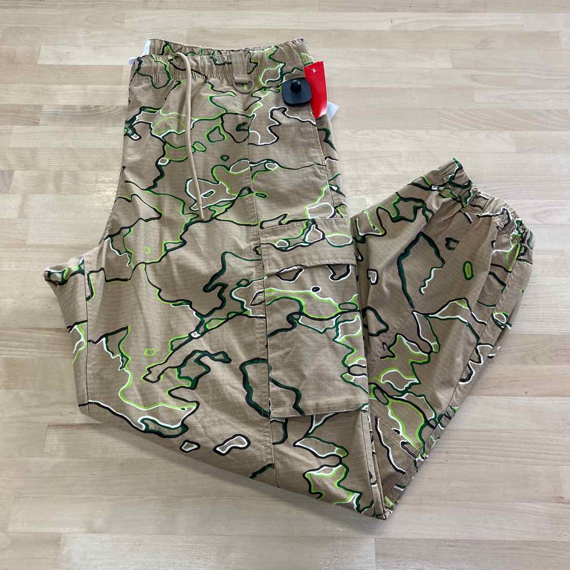Mode of One Men's Regular-Fit Pull on Camo Print Cargo Joggers