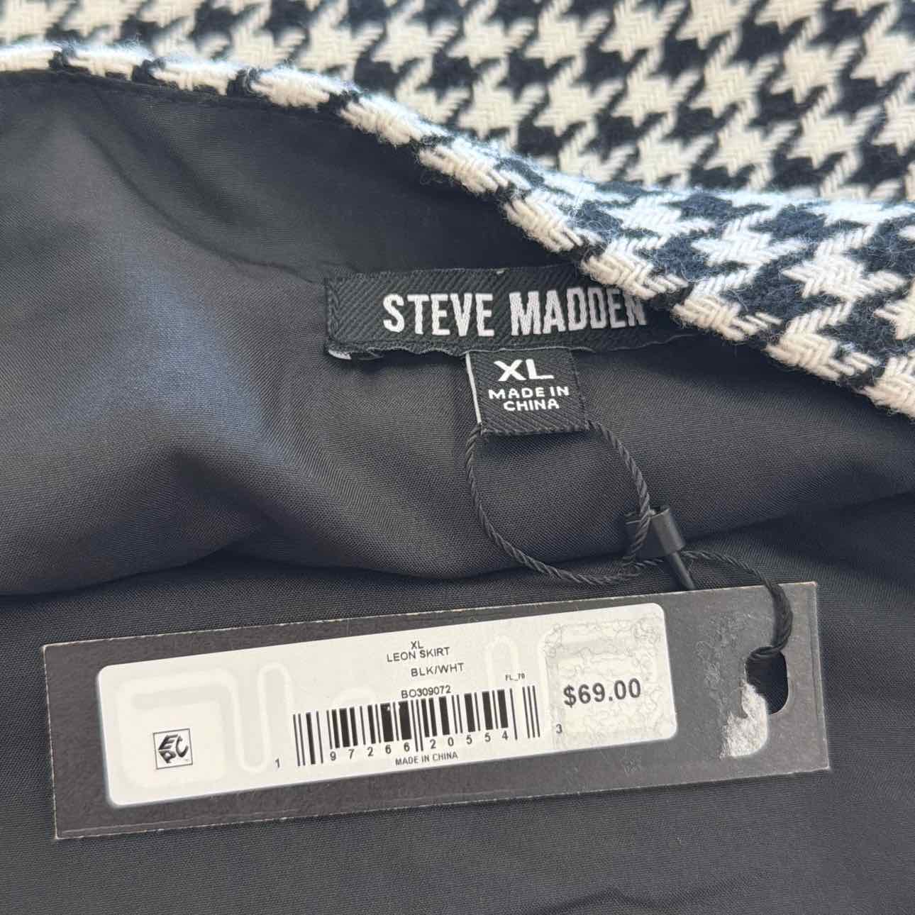 Steve Madden Size XL Leon Black White New Mini Skirt