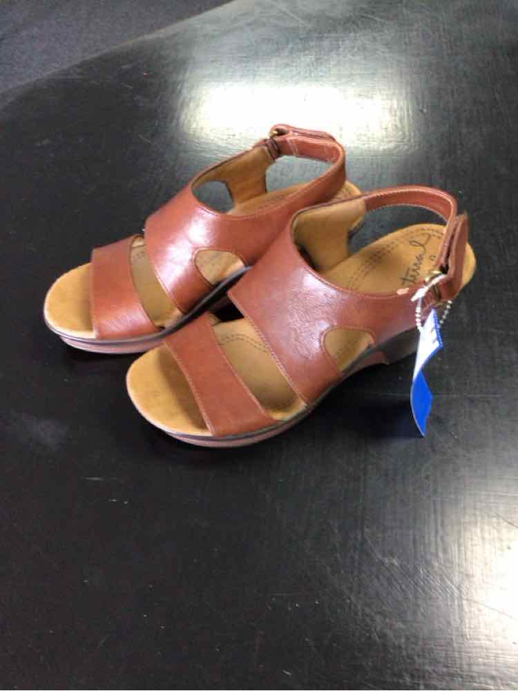 Natural Soul Shoe Size 5.5 Brown Sandals