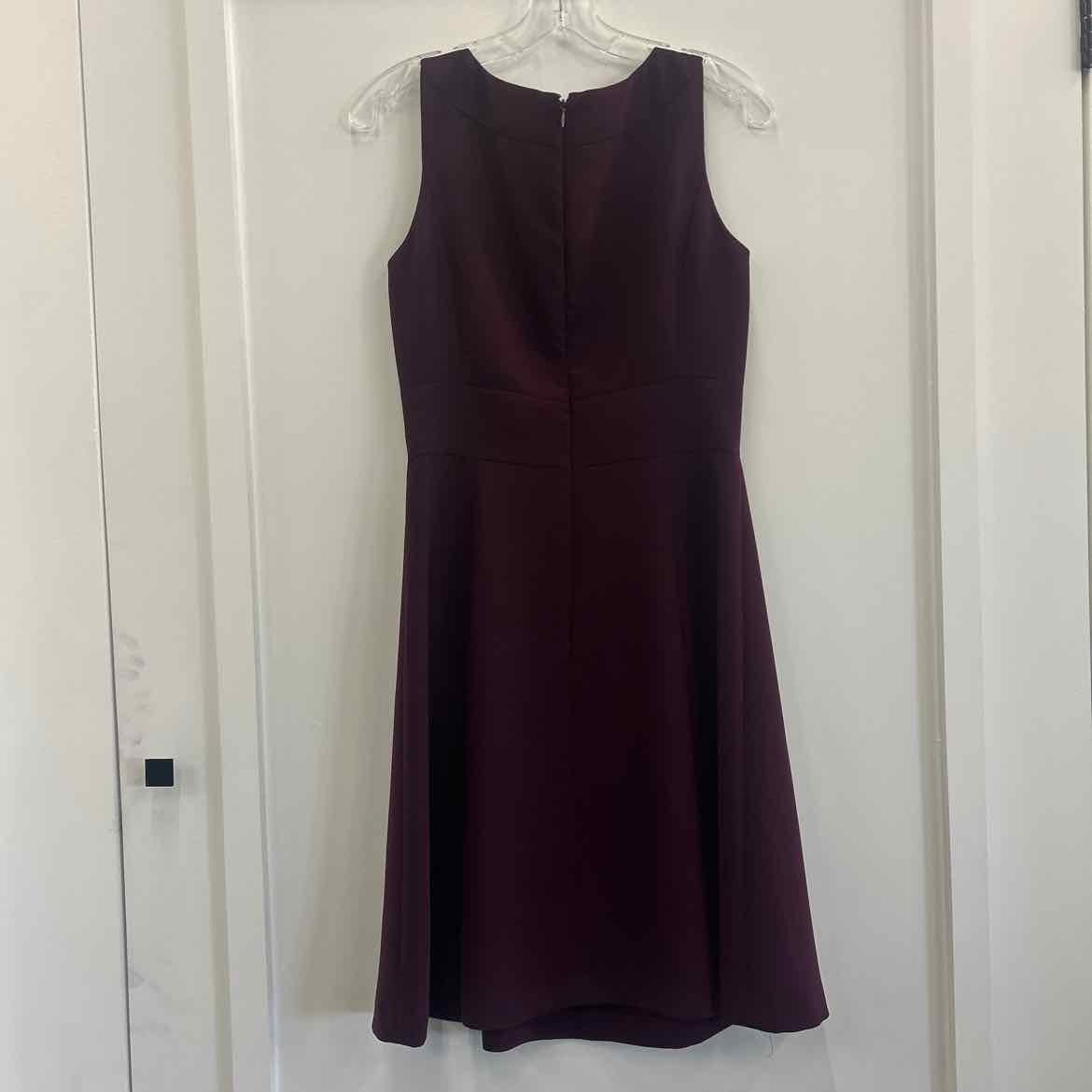 Tahari Size 4 Purple Preloved Dress