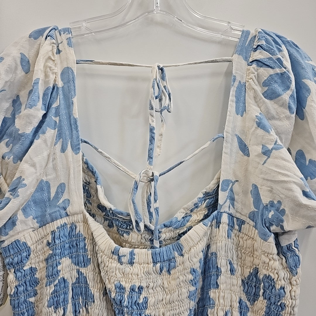 American Eagle Size L White/Blue Dress