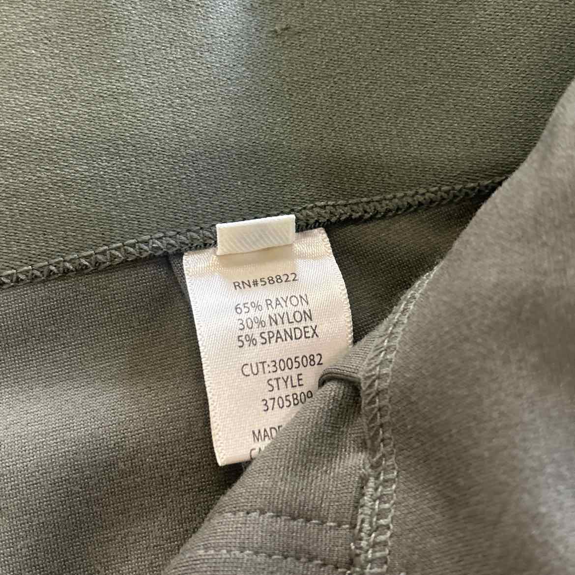 Max Studio Size S Green Preloved Pants