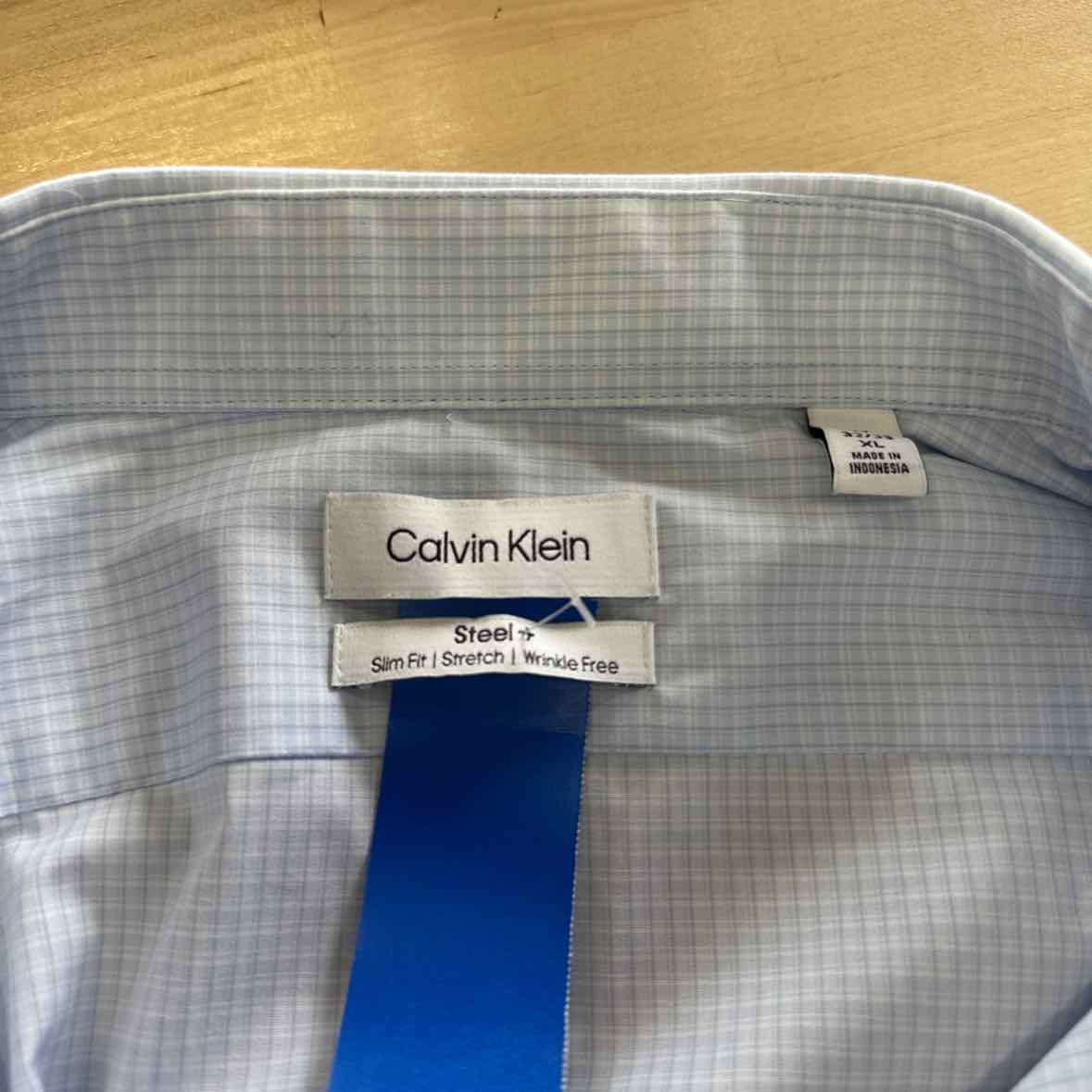 Calvin Klein Size XL Blue MENS Button Down Shirt