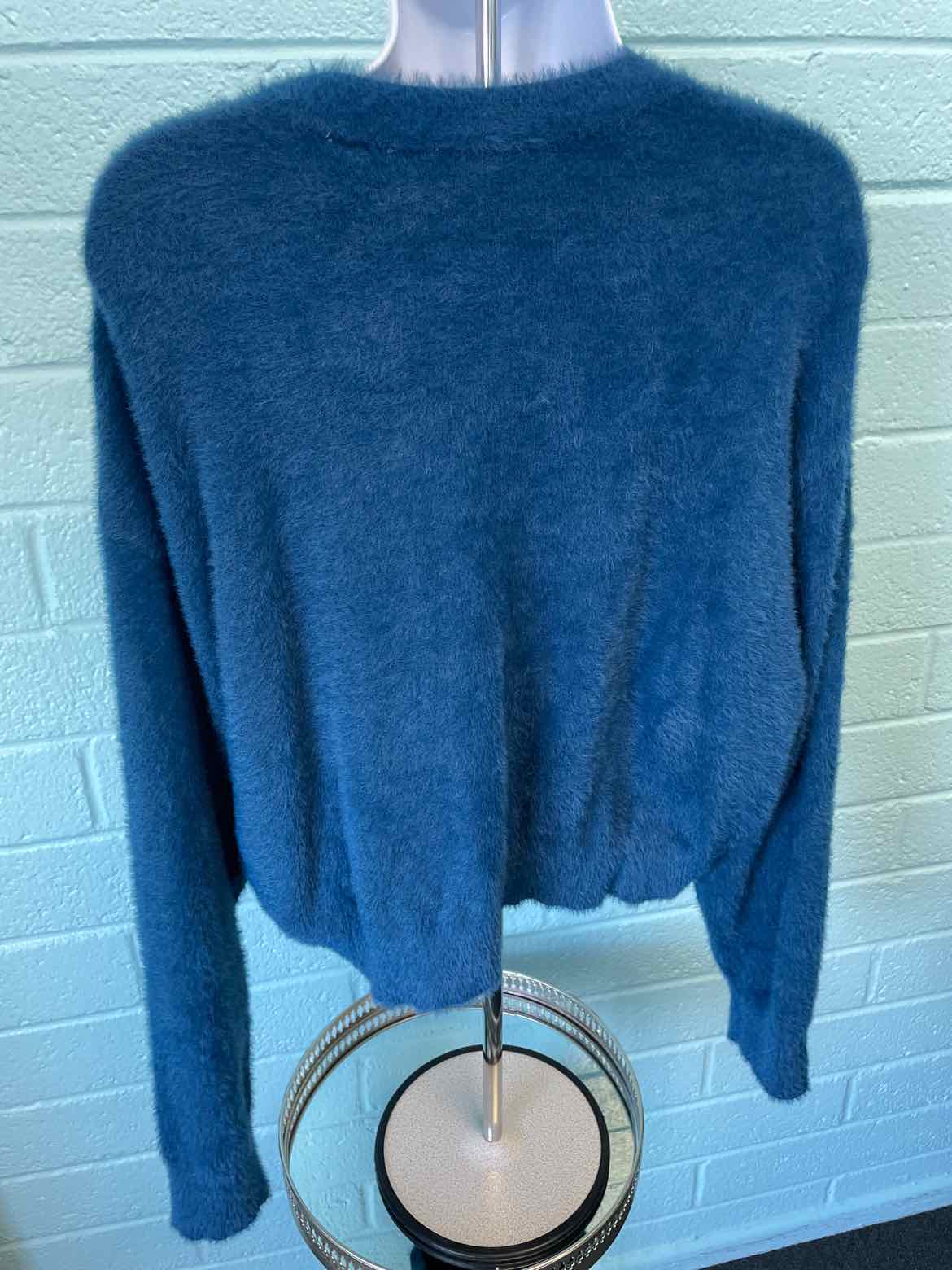 Levi's Size XL Cat Fuzzy Drop-Shoulder Cropped Cardigan - Gibralter Sea