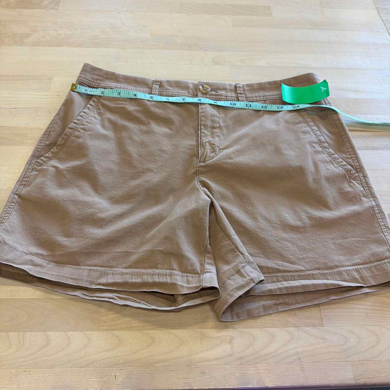 Banana Republic Women Size 6 Brown Preloved Shorts