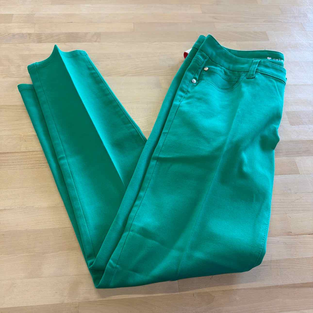 Celebrity pink Size 11 Green Preloved Jeans