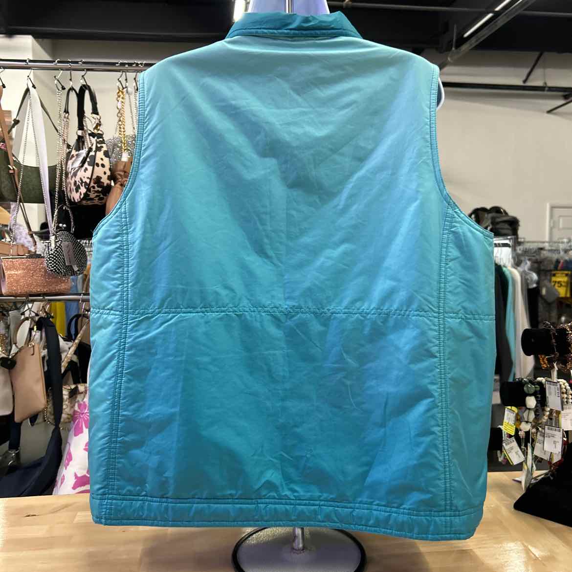 CJ Banks Size 1X Blue Vest