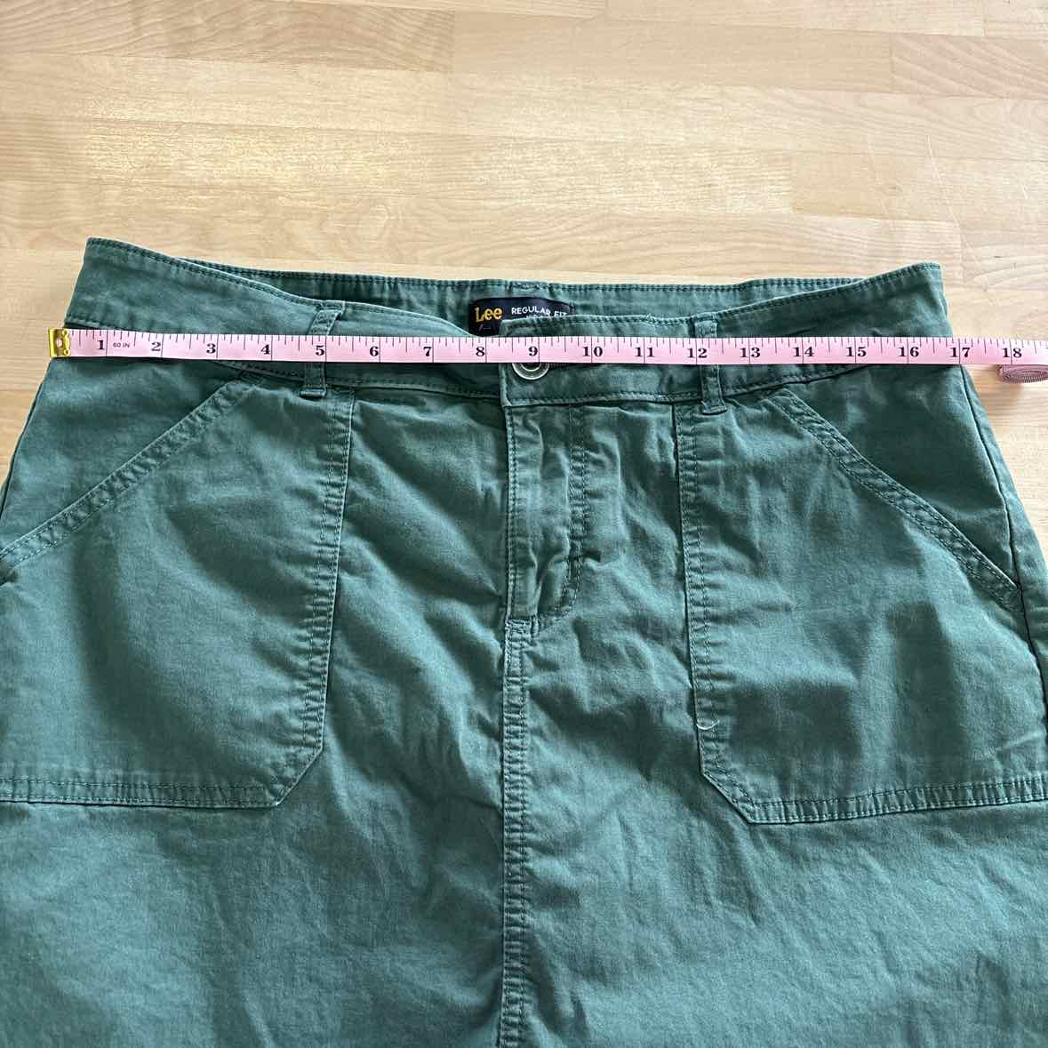 lee Size L Green Skorts