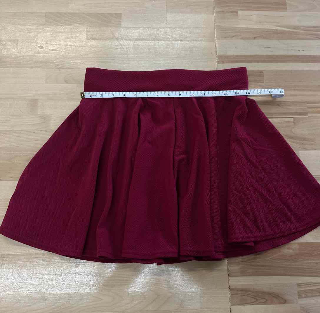 Urban CoCo Size L Burgandy Skirt