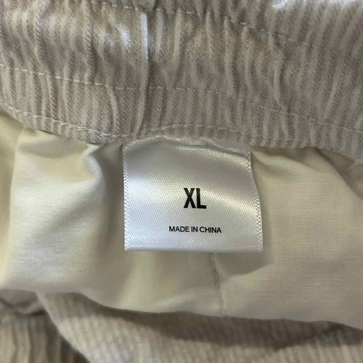 Express Men's Size XL Off White MENS Shorts