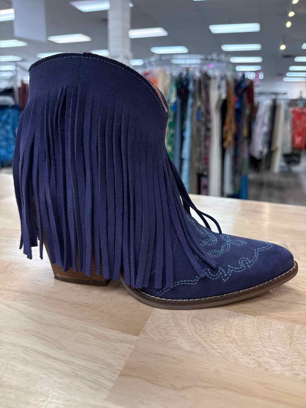 Dingo Size 9 Purple Leather Preloved Fringe Bootie