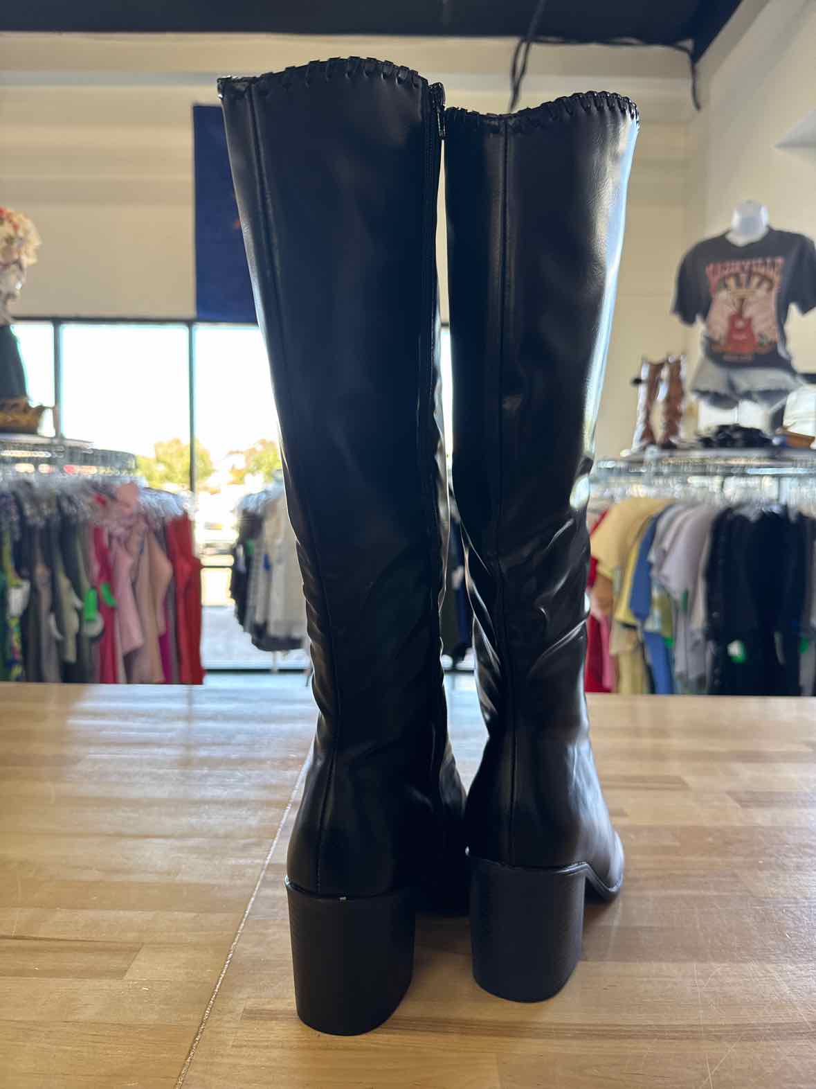 Journee Shoe Size 9 Black Daria Boots