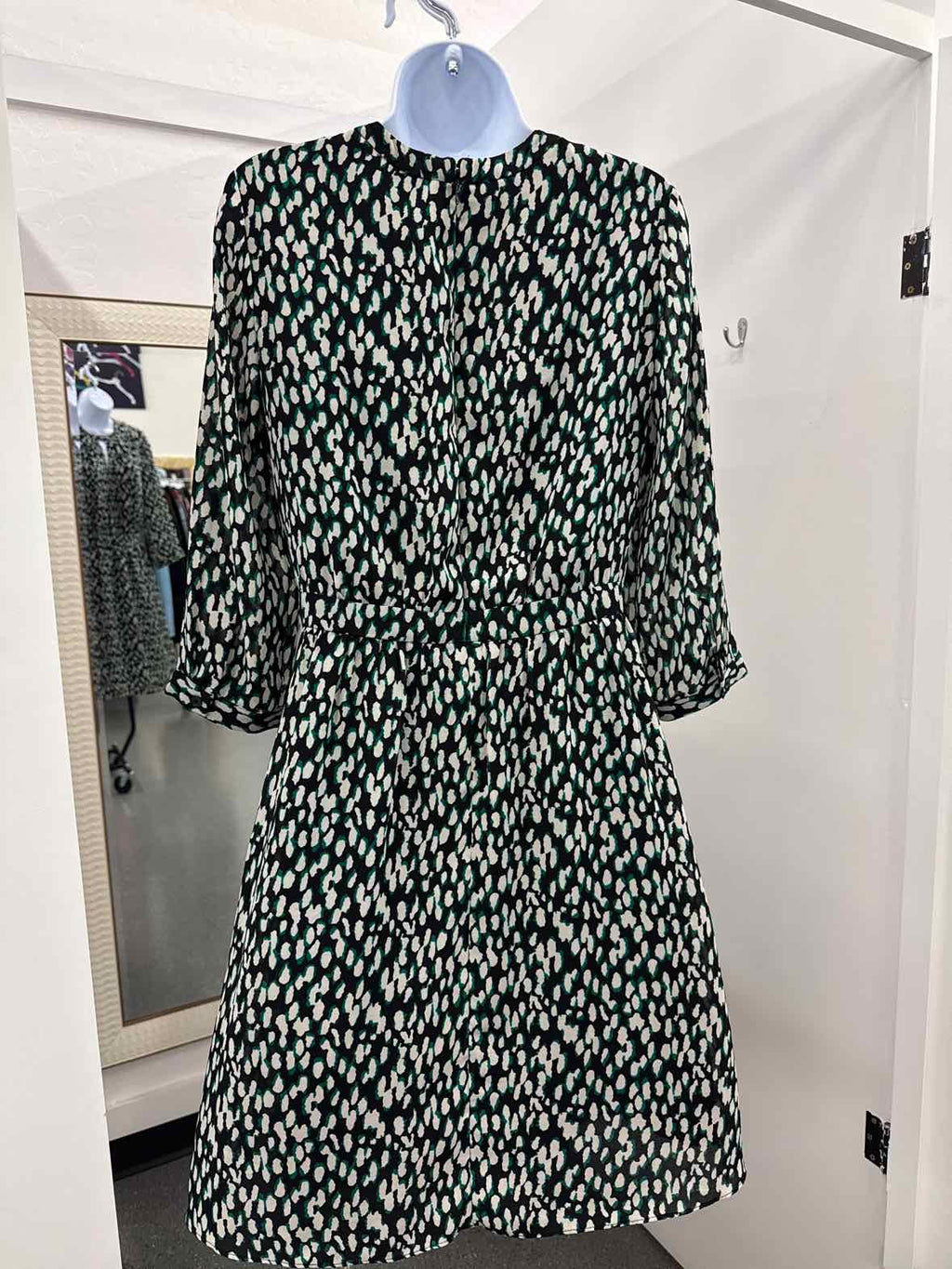 Banana Republic Size 4 Black/Green Preloved Dress