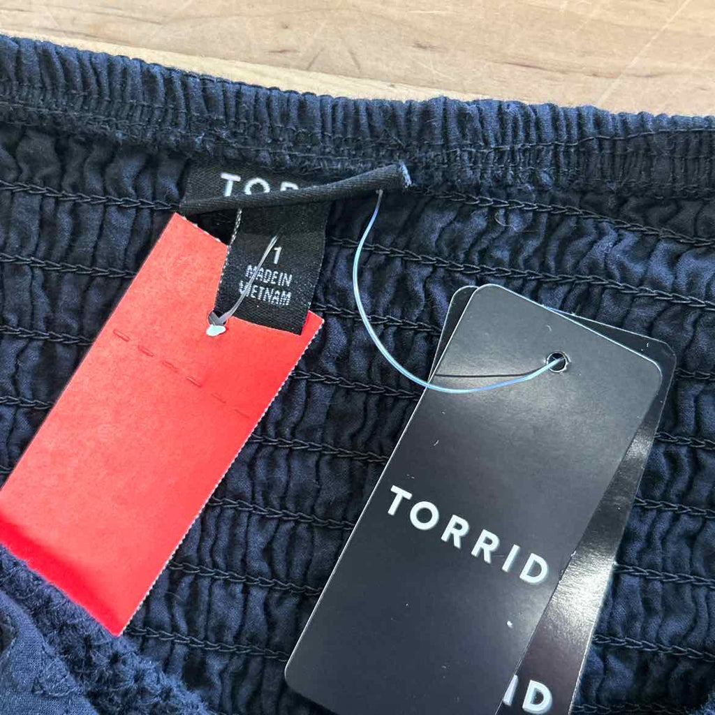 Torrid Size 1 Black Preloved Blouse SS