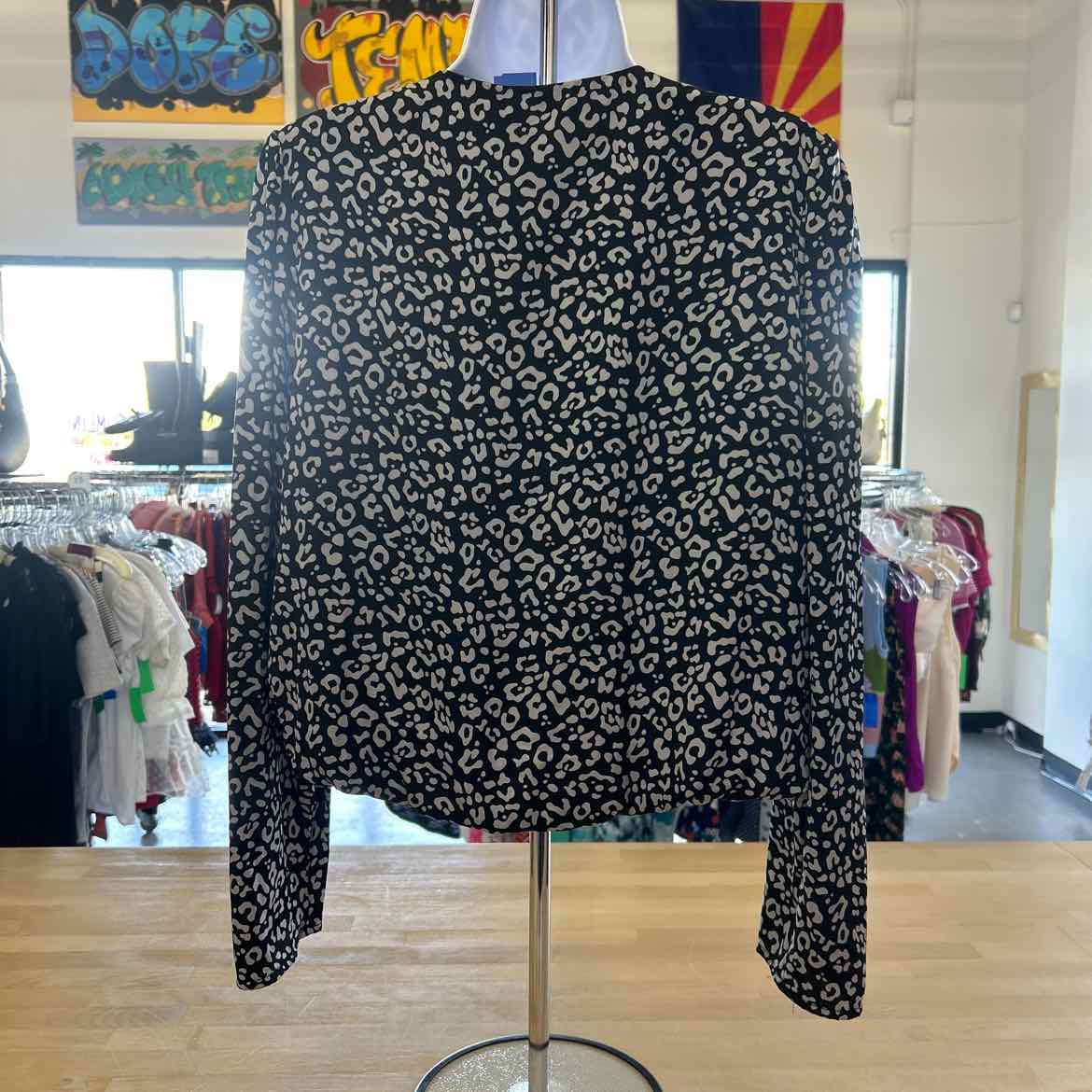 Sincerely Jules Size M Black Preloved Blouse LS